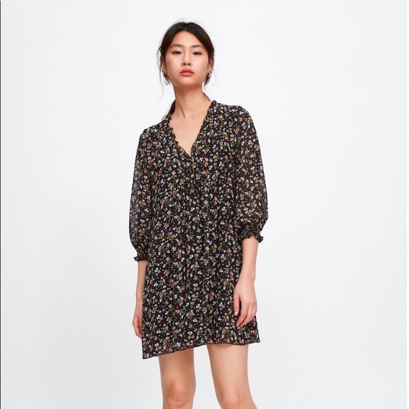 Zara Dresses & Skirts - Zara Floral Print Dress Zara Dresses & Skirts - Zara Floral Print Dress